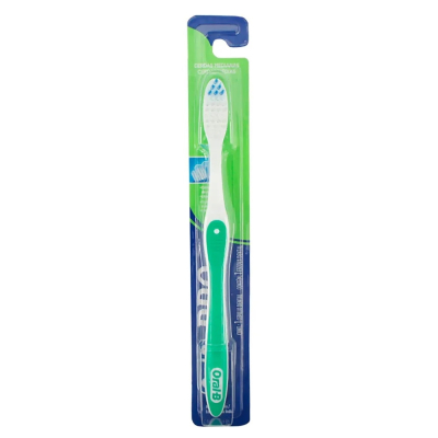 Escova Dental Oral B Pro 1 Unidade